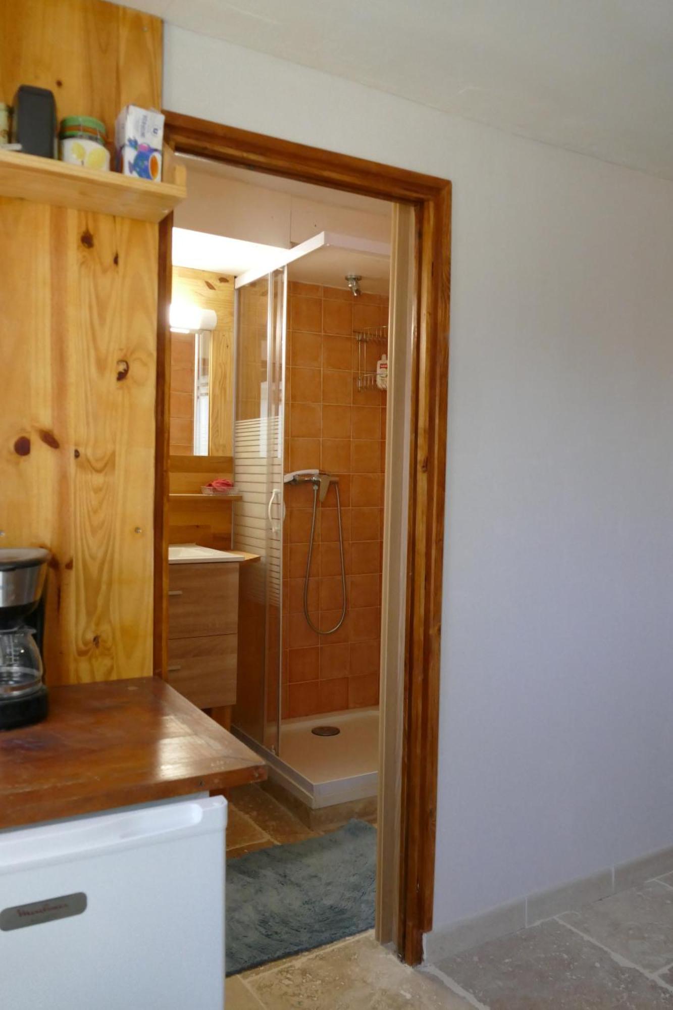 Les Bois Rouges Bed & Breakfast La Rochegiron ภายนอก รูปภาพ